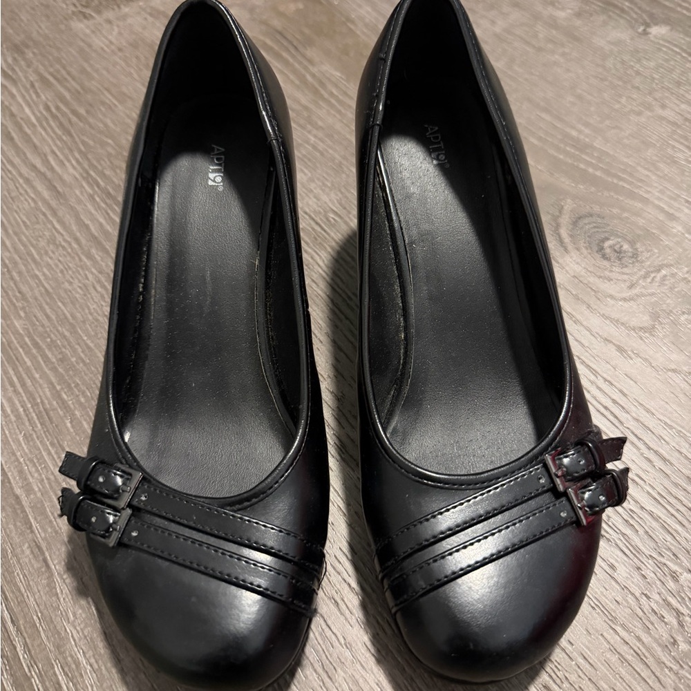 Apt. 9 Black Women's Heels with Buckle Detail